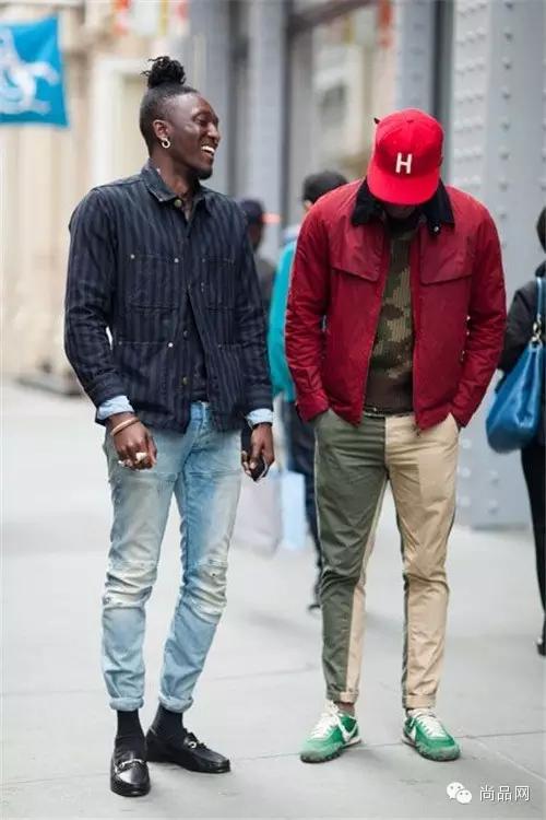 男士红色运动鞋子怎么搭配衣服,165男士增高运动鞋搭配裤子