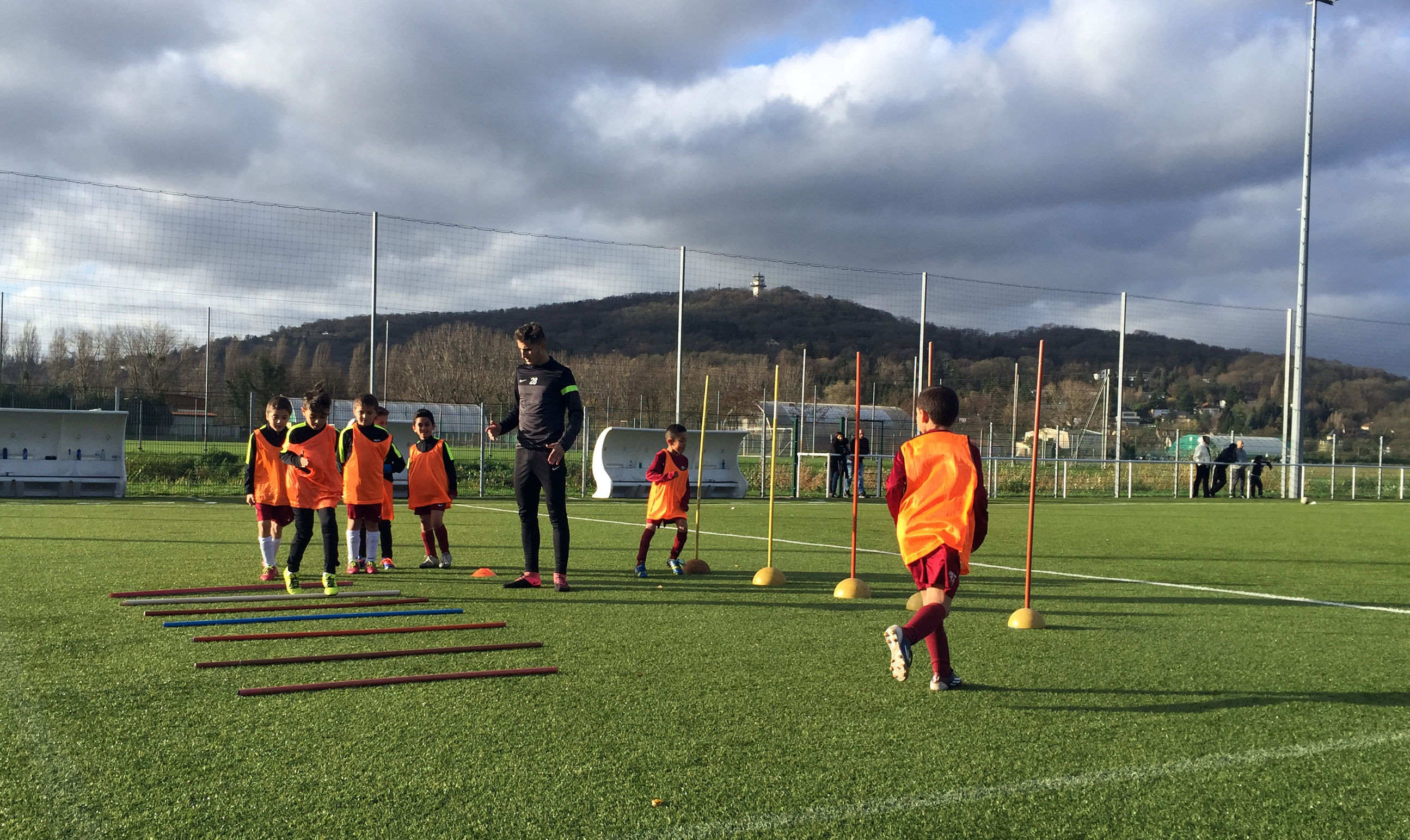 黎教练展示讲解,黎教练现场教学