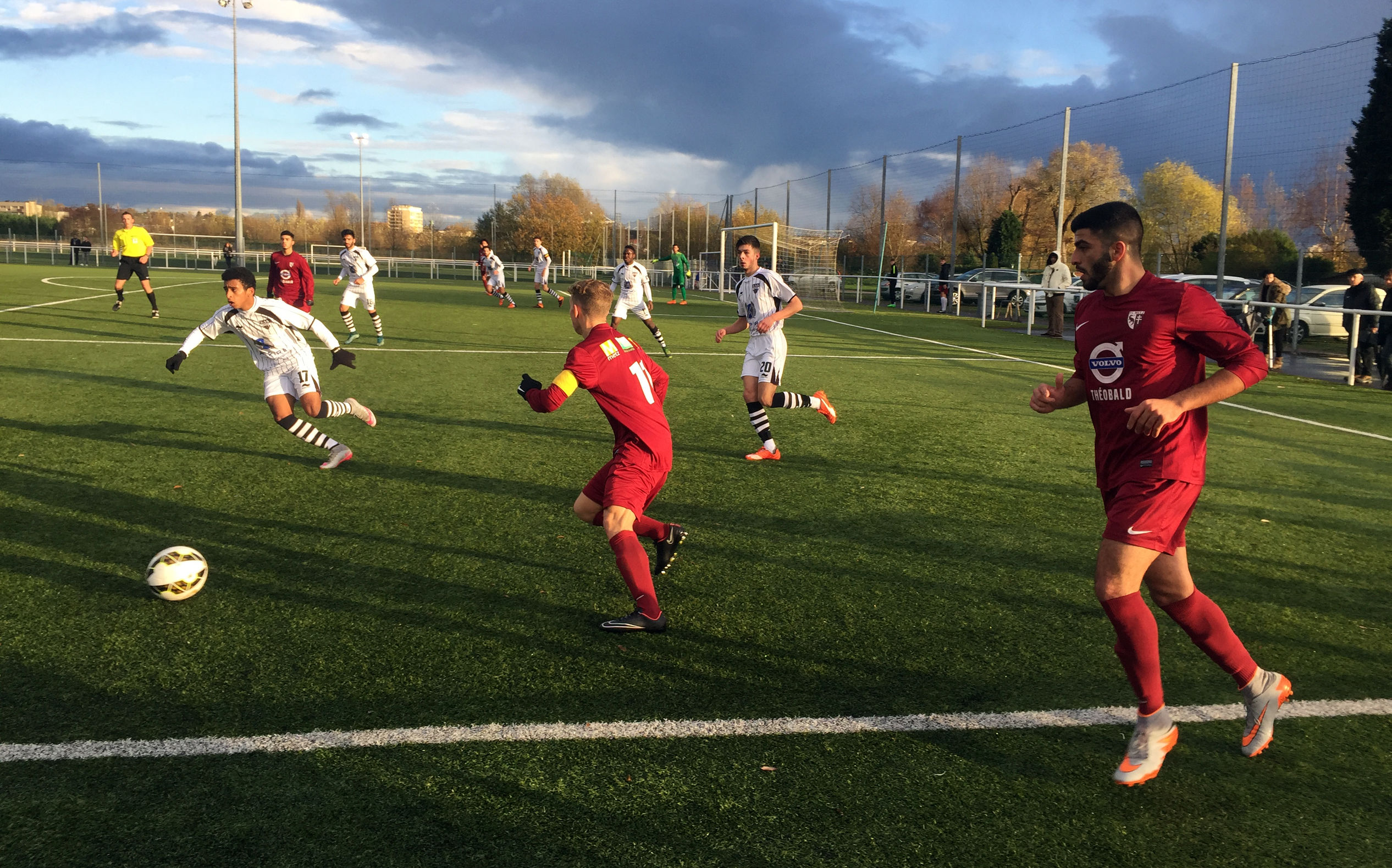 黎教练展示讲解,黎教练现场教学