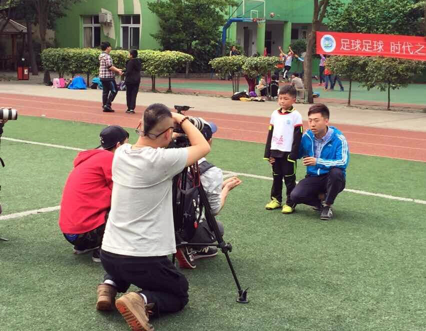 黎教练展示讲解,黎教练现场教学