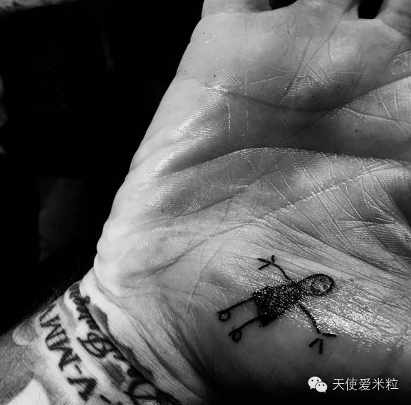 贝克汉姆一家度假最新,贝克汉姆一家六口颜值逆天