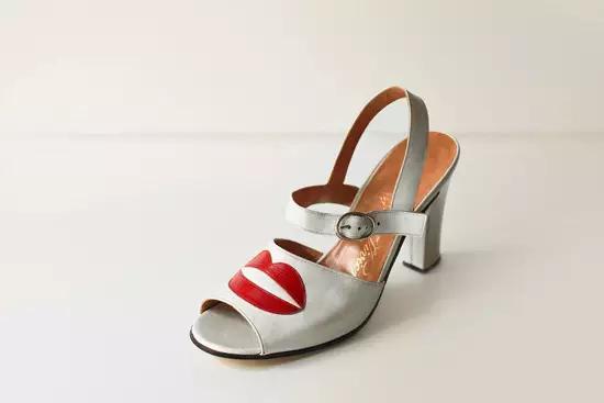 情人节礼物不如对方的陪伴,情人节礼物送不出去