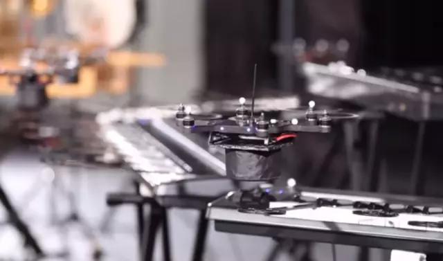 吓尿！歪国人竟用无人机拔牙，这些无人机奇葩用途你绝没见过