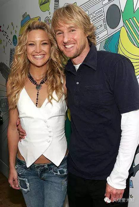 凯特哈德森墨镜遮面,凯特哈德森红毯秀