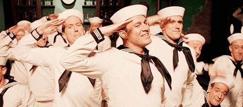 凯特哈德森墨镜遮面,凯特哈德森红毯秀