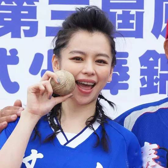 心水运动风的亲们该跟着林允、柳岩、王俊凯健身了