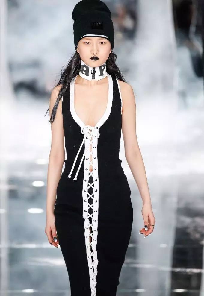 心水运动风的亲们该跟着林允、柳岩、王俊凯健身了