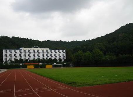 学费太贵有点受不了,学费贵心里难受