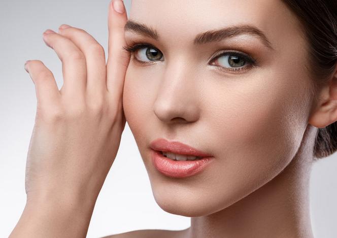 面部汗毛可以刮吗,美容院面部脱汗毛