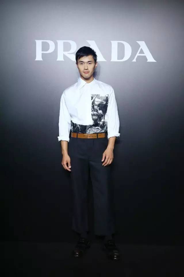 涓浗妯＄壒璧电韬珮 (涓浗妯＄壒璧电韬珮澶氬皯)