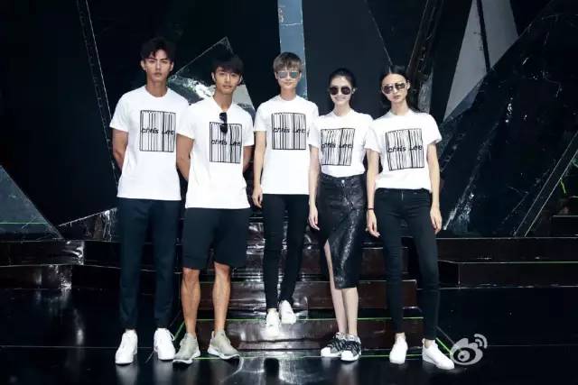 涓浗妯＄壒璧电韬珮 (涓浗妯＄壒璧电韬珮澶氬皯)