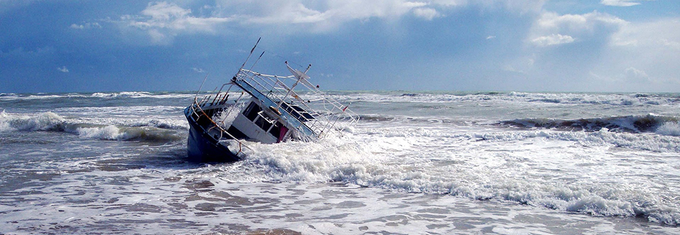 海上遇难者怎么救活,海上自救视频教程