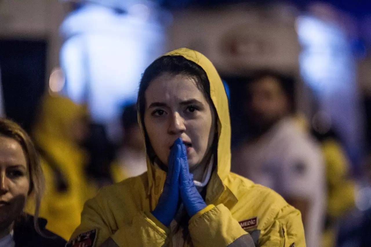 惨剧｜恐怖新年夜！枪手持AK47扫射至少39人死亡！土耳其怎么了？