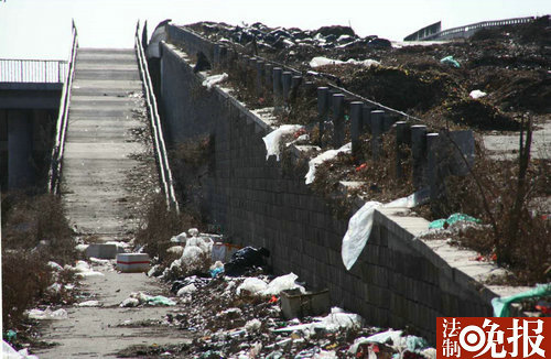 立交桥垃圾,立交桥废旧