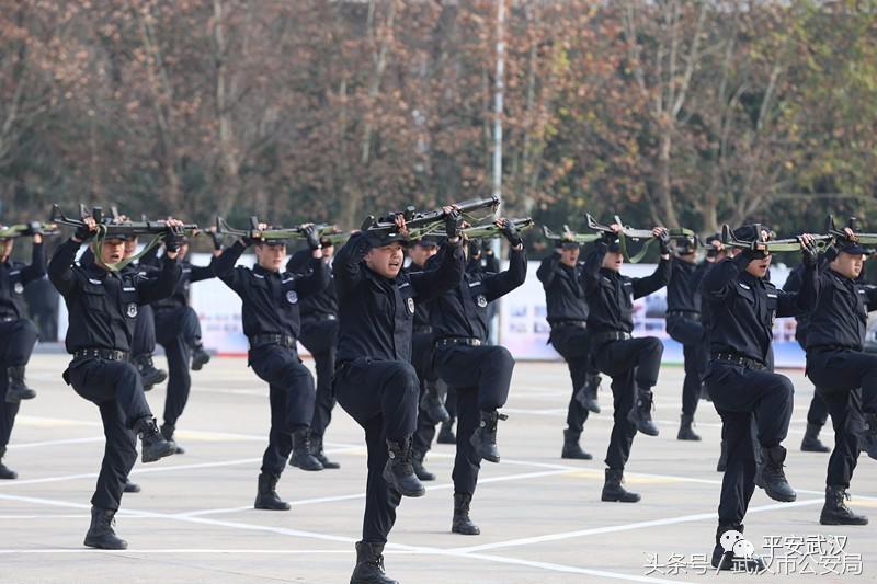 浜哄湪姹熸箹鐪熷疄闀栧眬瑙嗛,浜哄湪闀栧眬