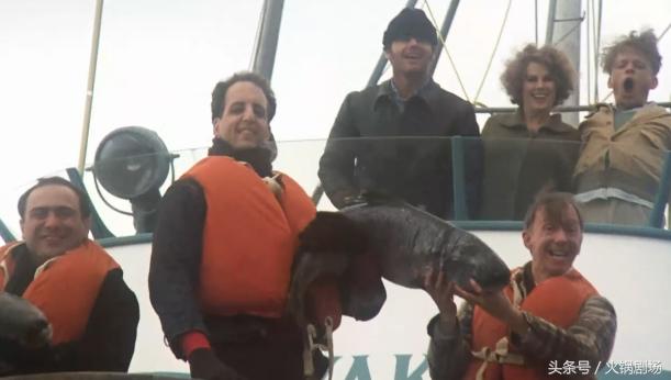 都给这部疯子电影打5分，我偏要打6分！40年了任然发人深省！