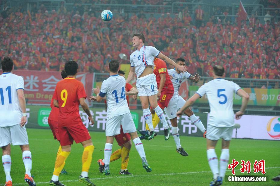 中国国足能踢赢冰岛吗,国足大胜冰岛