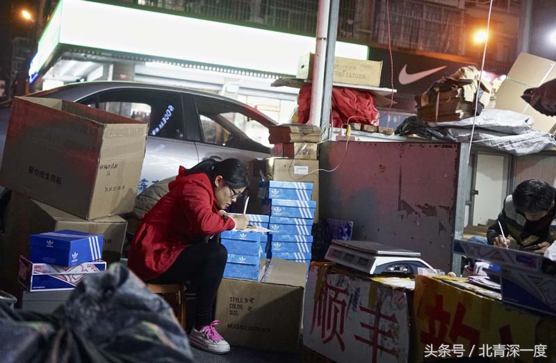 莆田鬼市白天人烟稀少,深夜暗访莆田鞋鬼市