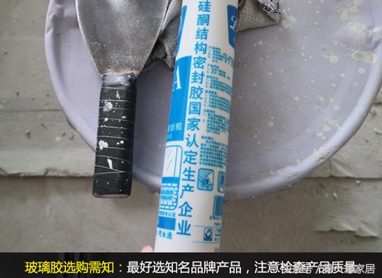 家装胶粘剂如何选购和使用,室内装修胶粘剂怎么选