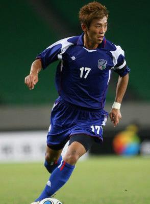 中国台北男子足球代表队,台湾现役第一球员