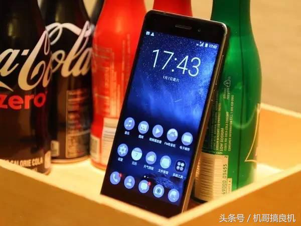 876918人想立刻得到这部手机！这波情怀我给满分