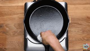 铁锅生锈怎么办如何防止铁锅生锈,铸铁锅与生铁锅哪个爱生锈