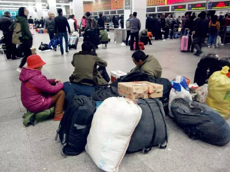 2008年广州火车站春运真实情况,2007年的广州火车站春运视频