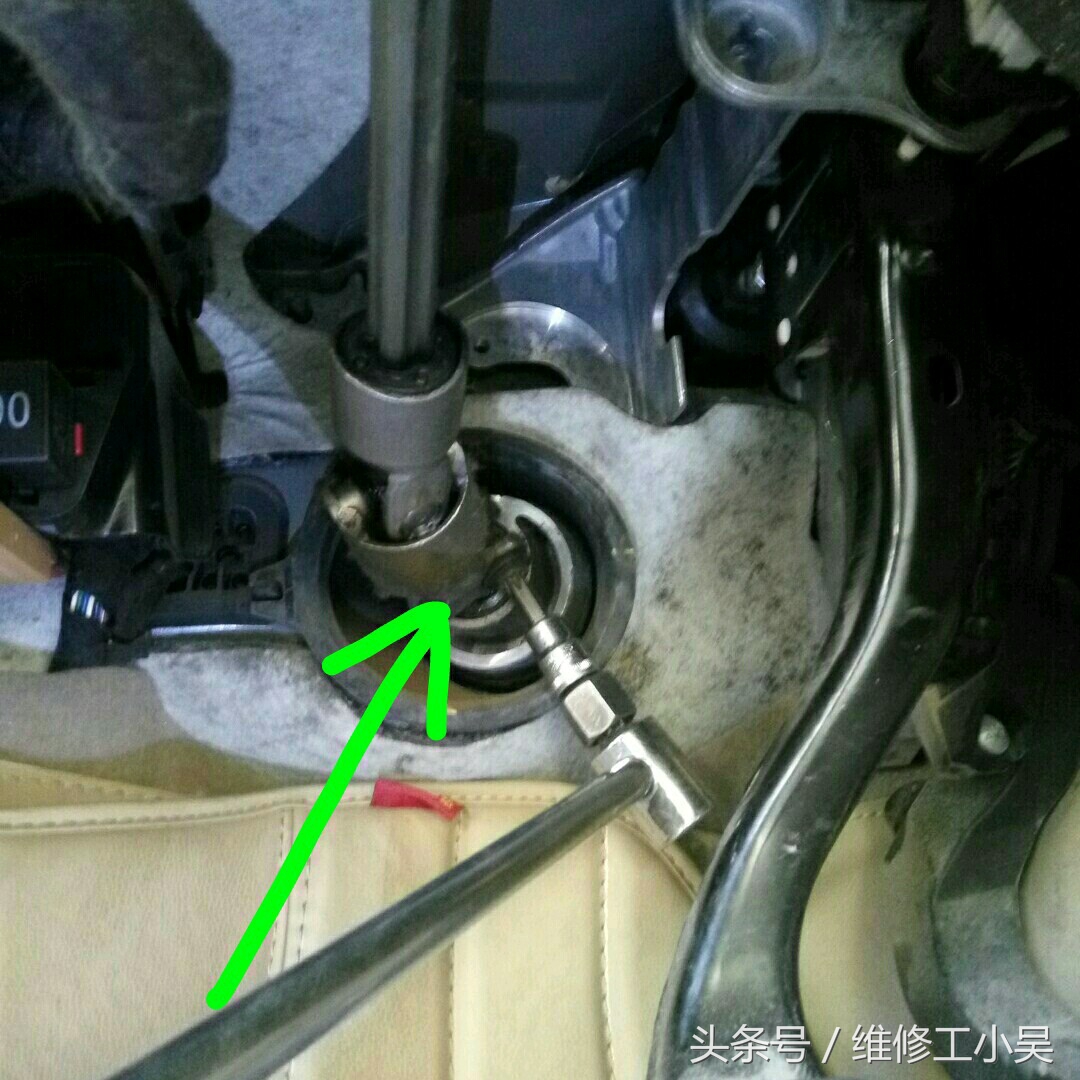 二十多万公里的*萨特帕**方向机出问题了，只能更换新的，不能维修！