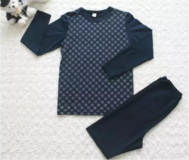 天冷穿秋裤很正常吧,晚上睡觉穿秋裤好还是不穿暖和