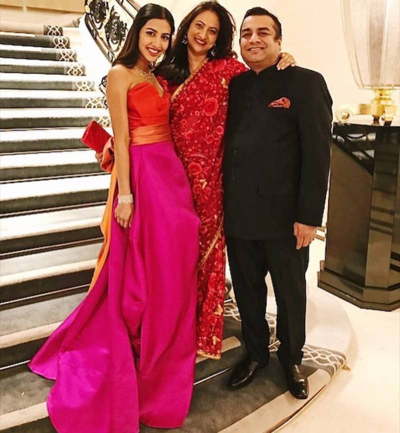 名媛到底是指是男性还是女性,名媛是一种什么人