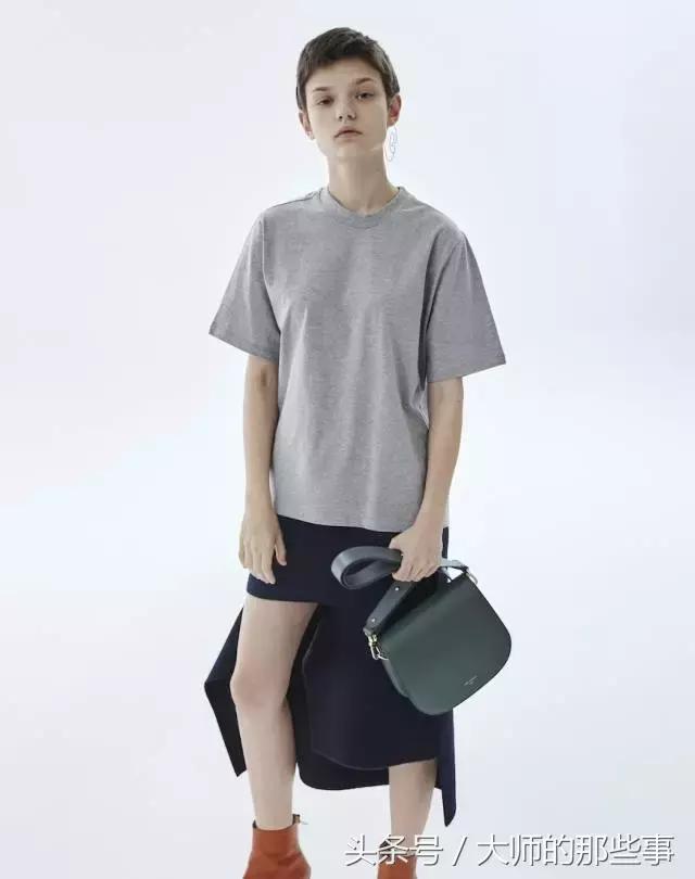 王菲复出后背的第一只包居然是它？