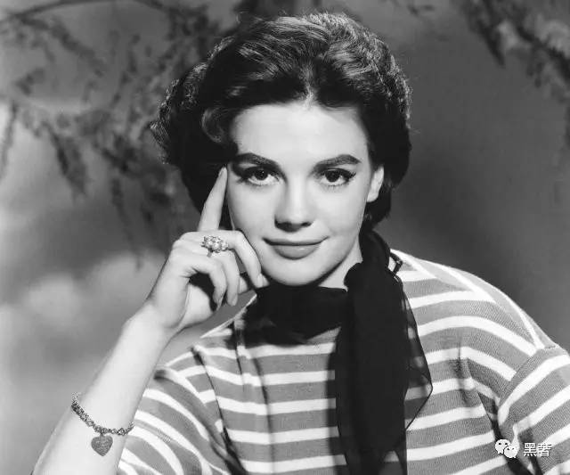 chanel水晶店,chanel珍珠水晶系列