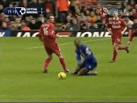 足坛中那些令人啼笑皆非的假摔，你不笑算我输