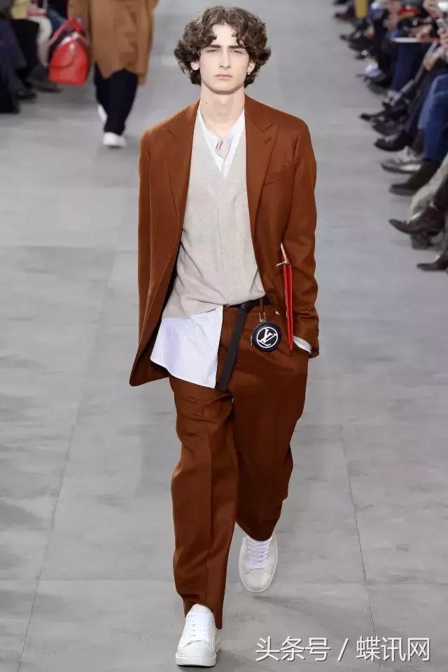 时装周lv秀场,lv2022秋冬男装秀