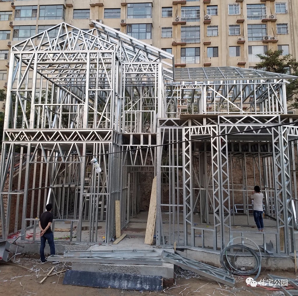 他花25万城郊盖栋轻钢房为何却羡煞了100万城市买楼的发小？