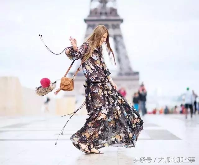 王菲复出后背的第一只包居然是它？