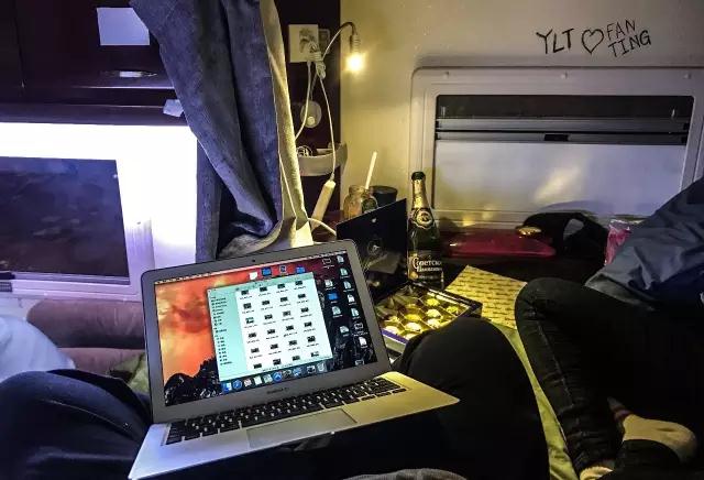 带三个美女自驾中国,自驾房车欧洲之旅