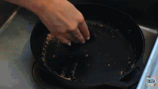 铁锅生锈怎么办如何防止铁锅生锈,铸铁锅与生铁锅哪个爱生锈