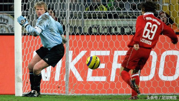 中卫帕帕多普洛斯选汉堡9号球衣，但德国足球最奇葩9号不是他