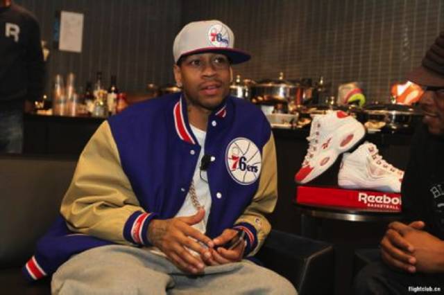 姚明和锐步签约全过程,锐步签约姚明带来多少收益