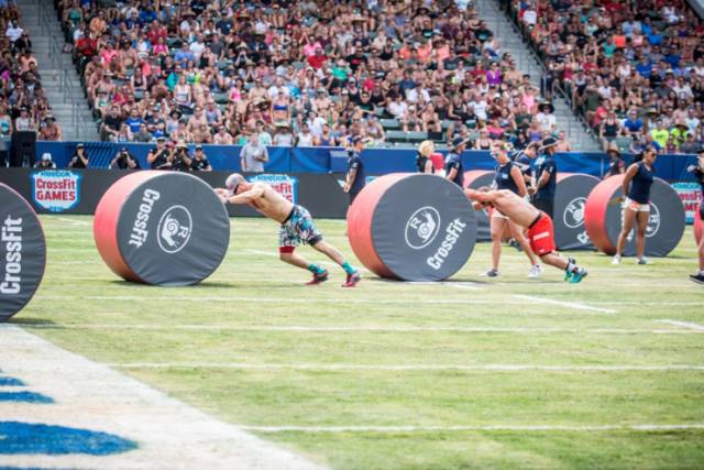 姚明和锐步签约全过程,锐步签约姚明带来多少收益