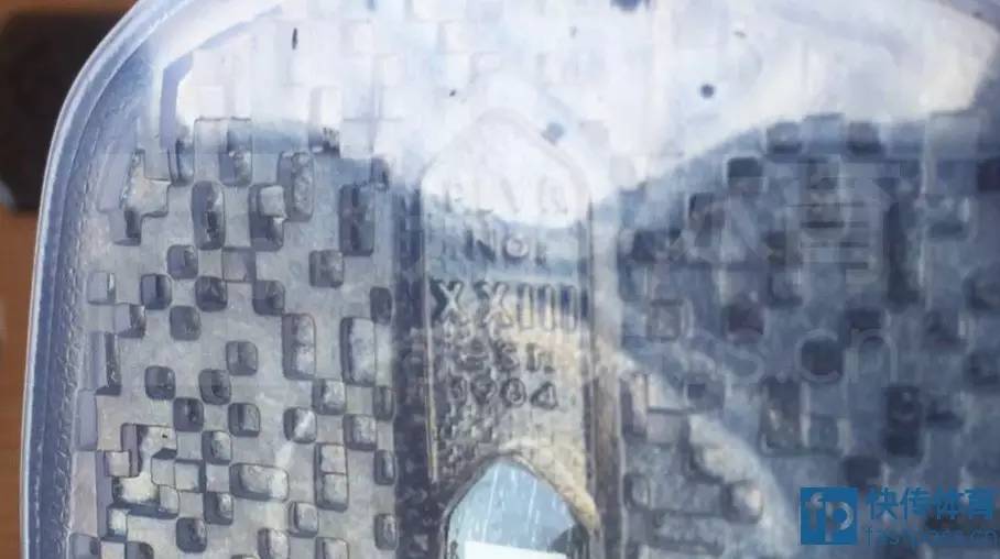 以柔克刚—LEBRONXIV詹姆斯14*开代**箱