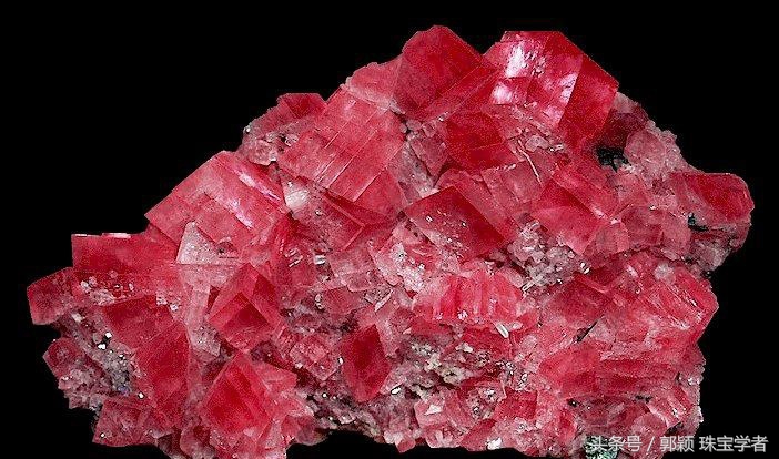 红蔷薇红纹石,红纹石和玫瑰石的区别