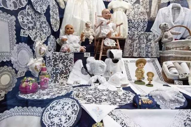 法国旅游带什么纪念品回来 (出国旅游必买的纪念品)