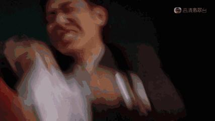 你们这些喜剧艺人，正经演起戏来，也能如此精彩