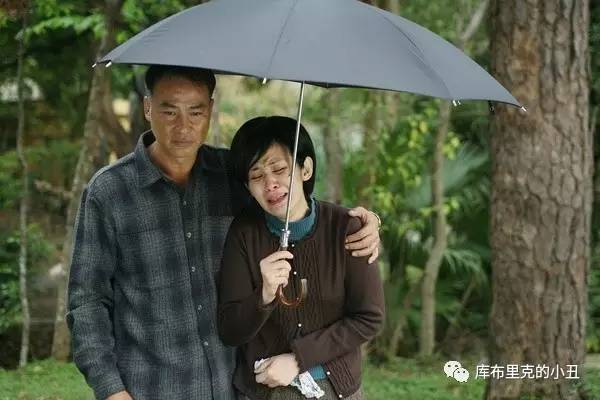 你们这些喜剧艺人，正经演起戏来，也能如此精彩