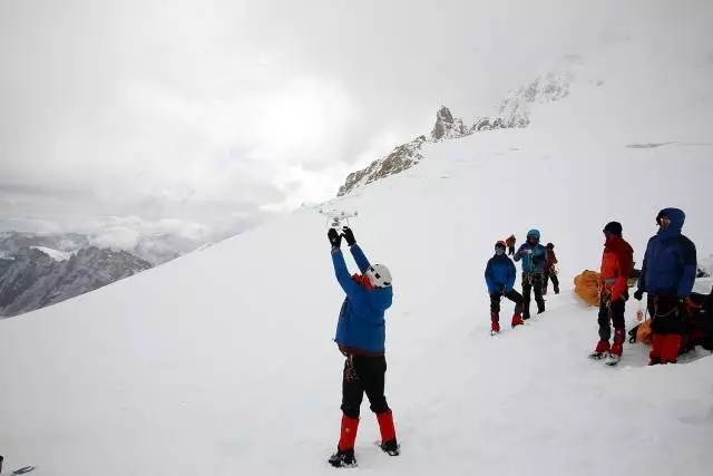 雀儿山之魂航拍,雀儿山的照片
