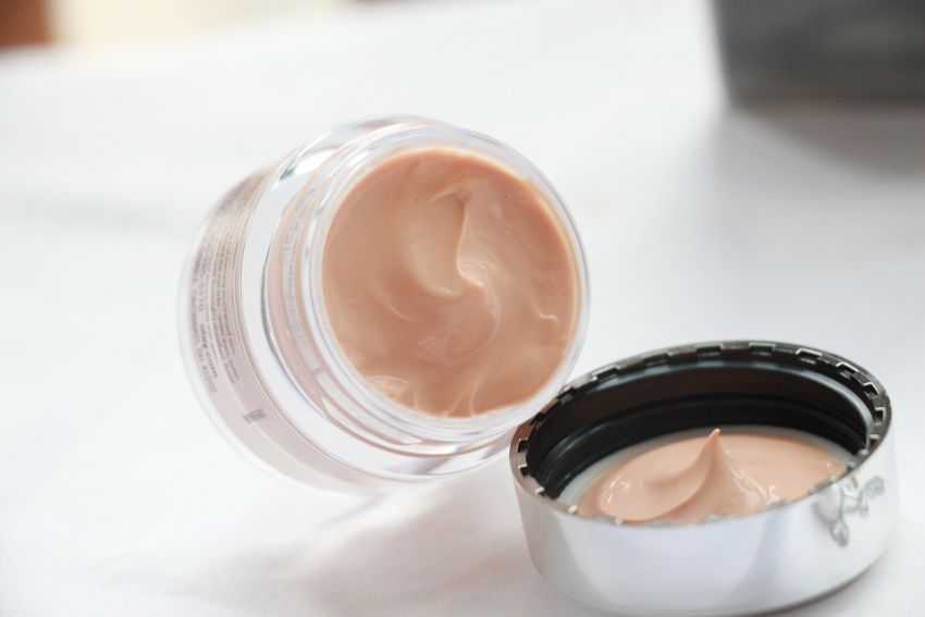 olay眼部精华,Olay多效修复精华液