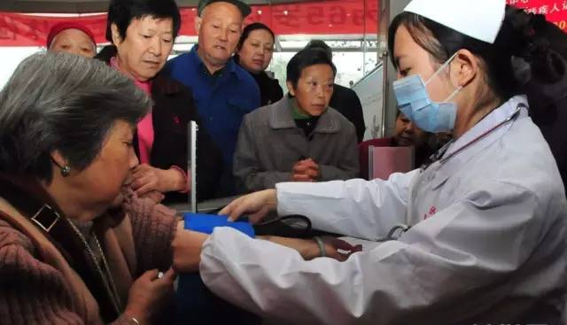 乐疯了完整视频,乐疯了小品完整版