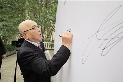 将洗浴纳入医保,将足疗列入医保